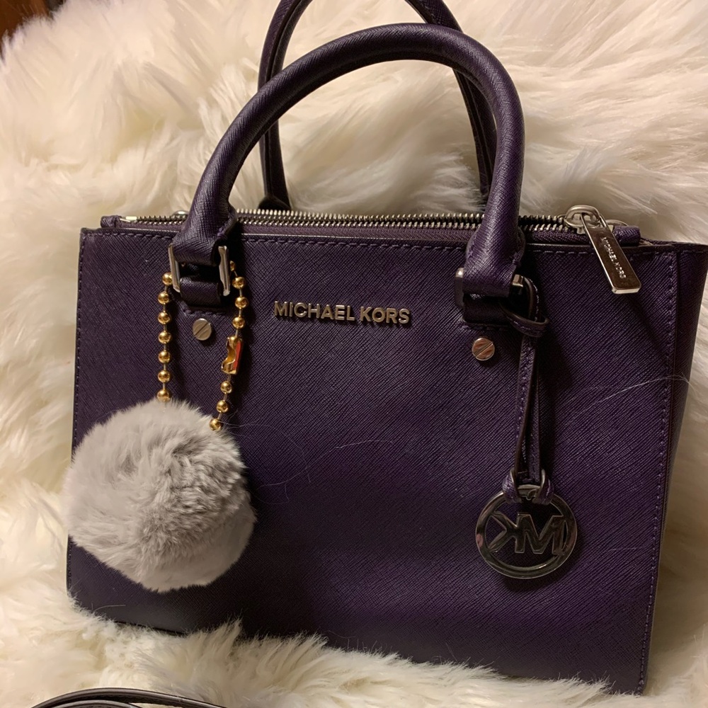 Michael kors medium purple purse